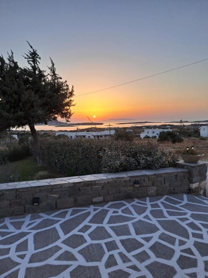 Traditional House Paros Sarakíniko Esterno foto