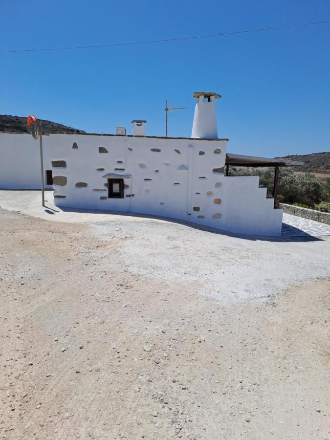 Traditional House Paros Sarakíniko Esterno foto