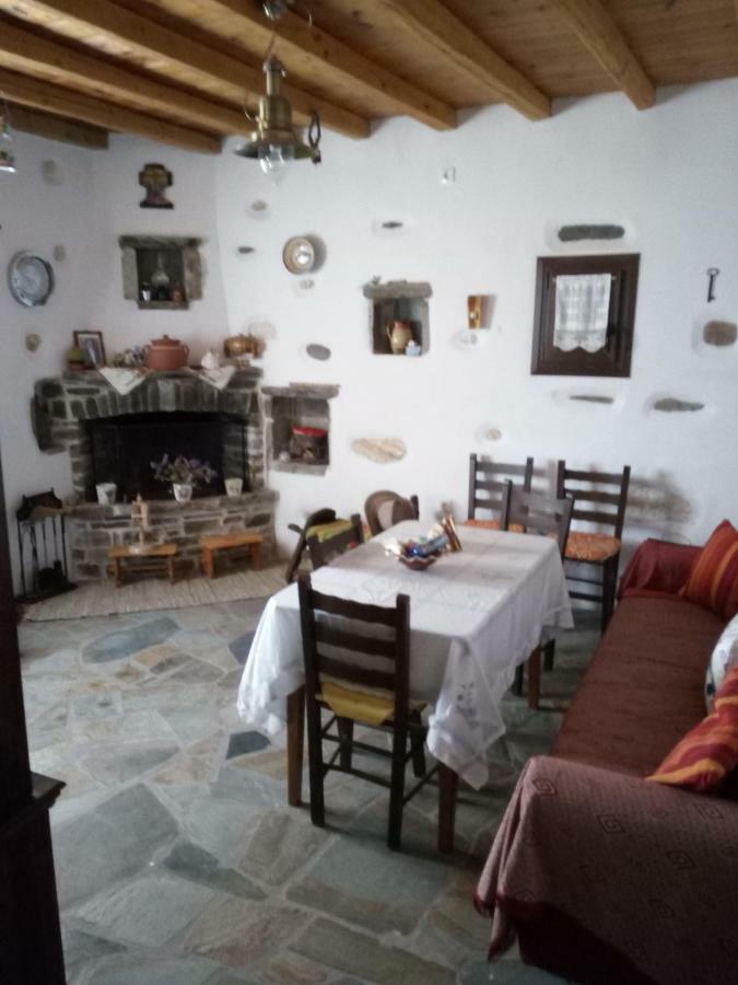 Traditional House Paros Sarakíniko Esterno foto